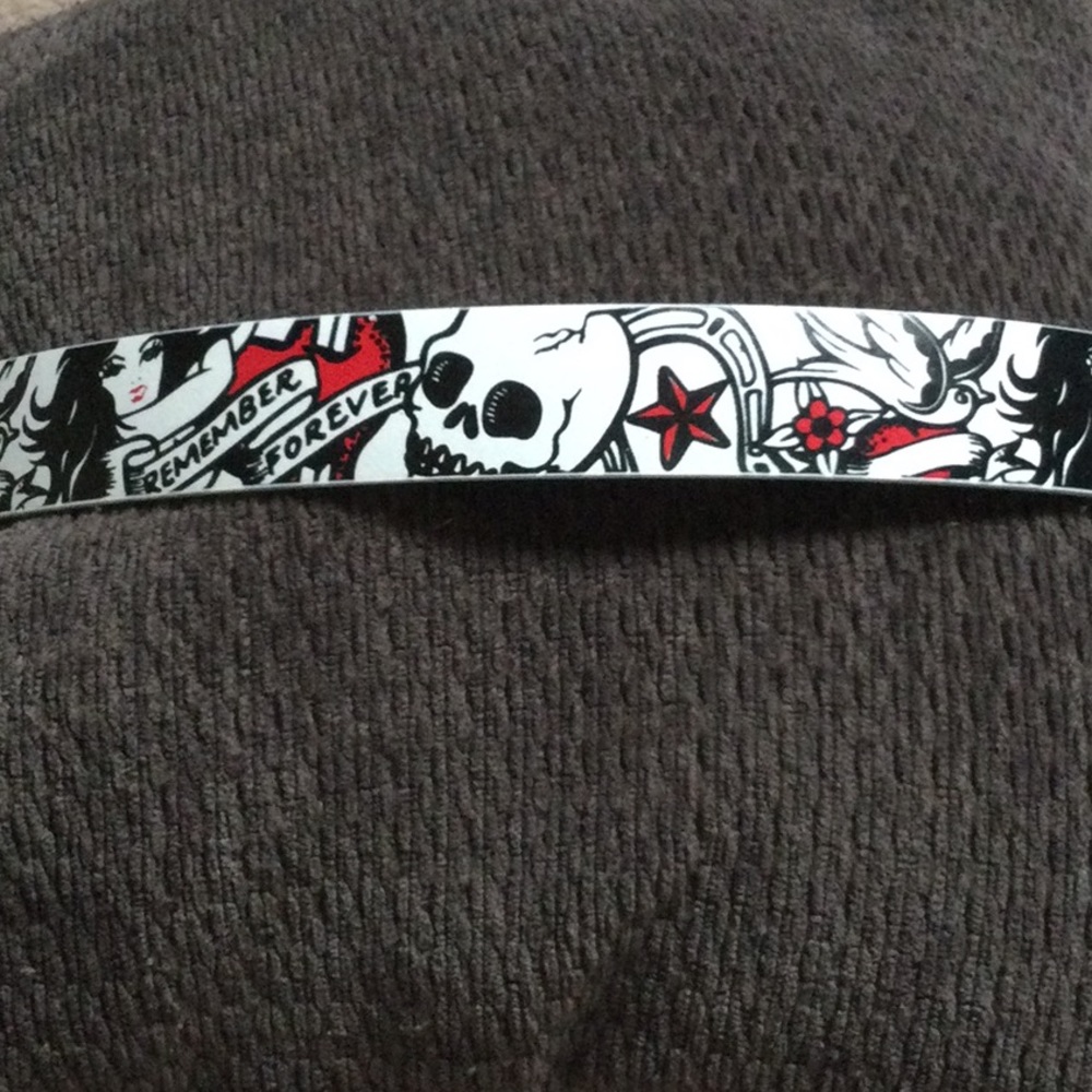 NWOT M 34”-38” Leather skull heart belt - Picture 1 of 5
